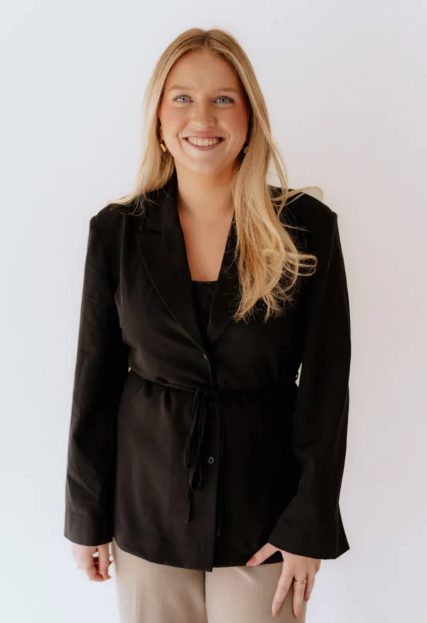 Marie Louise Kampherbeek, Immobilienmaklerin